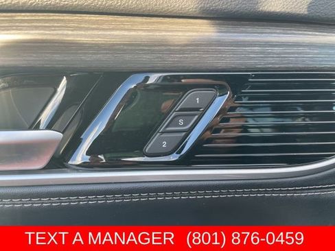 Used 2024 Jeep Wagoneer L Series II w/ Flexible Seating Group AWD/4WD image 16
