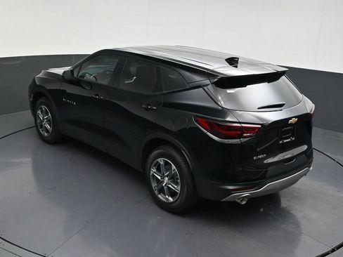 Used 2026 Chevrolet Blazer LT FWD image 18