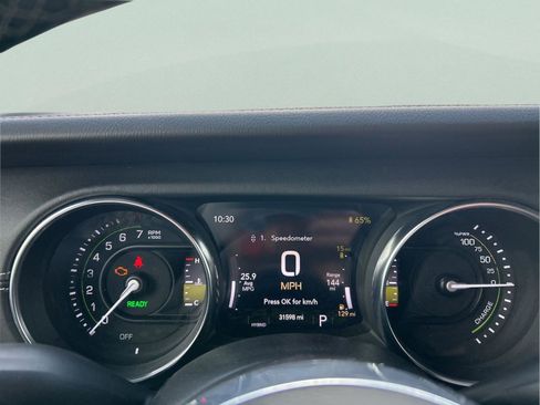 Used 2023 Jeep Wrangler Unlimited Sahara w/ Cold Weather Group image 26