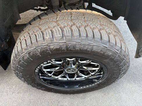 Used 2016 RAM 2500 Tradesman w/ Chrome Appearance Group AWD/4WD image 18