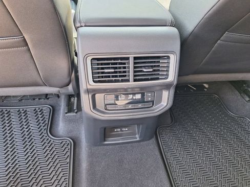Certified 2026 Volkswagen Atlas SE FWD image 10
