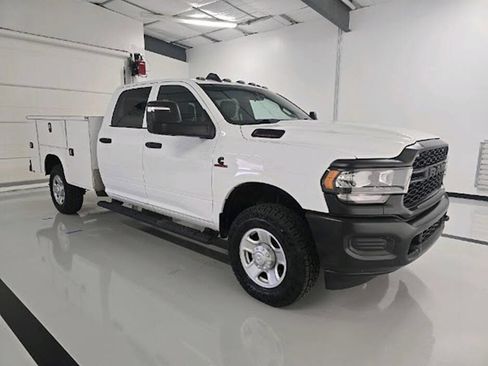 Used 2024 RAM 2500 Tradesman w/ Snow Chief Group AWD/4WD image 1