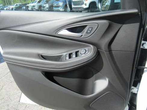 Used 2024 Buick Encore GX Preferred FWD image 20