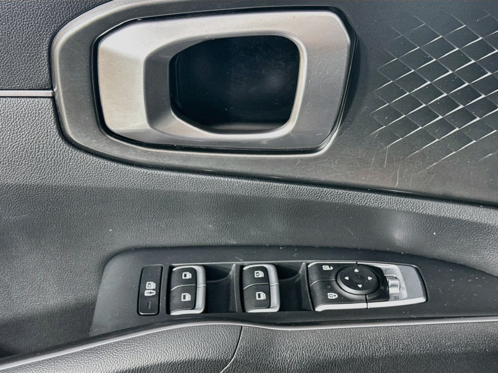 Used 2022 Kia Sorento EX w/ Panoramic Sunroof Package FWD image 21