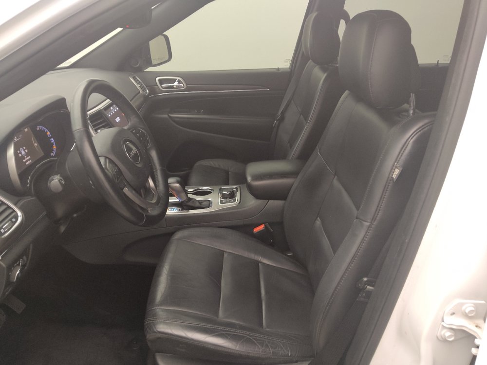 Used 2018 Jeep Grand Cherokee Limited AWD/4WD image 17