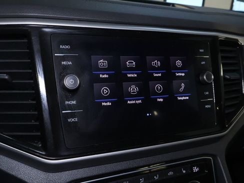 Used 2021 Volkswagen Atlas SEL R-Line image 30