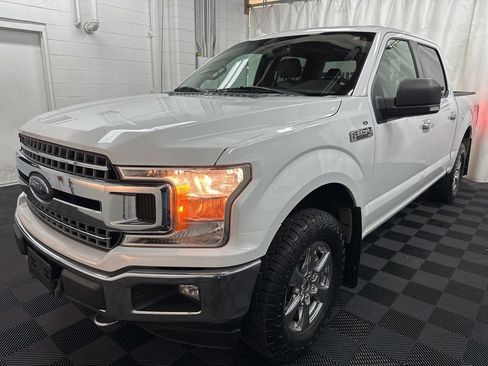 Used 2018 Ford F150 XLT w/ Equipment Group 302A Luxury AWD/4WD image 5