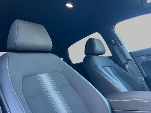 Used 2023 Honda Civic Sport image 17