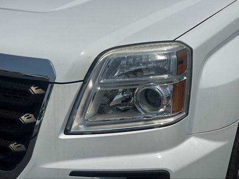 Used 2016 GMC Terrain SLE FWD image 11