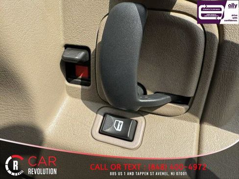 Used 2020 Chevrolet Express 2500 w/ Driver Convenience Package image 38