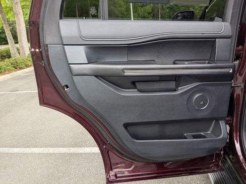 Used 2020 Ford Expedition XLT w/ Equipment Group 202A RWD image 34