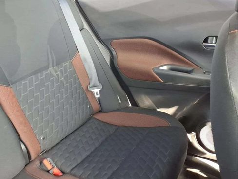 Used 2022 Nissan Kicks SR FWD image 19