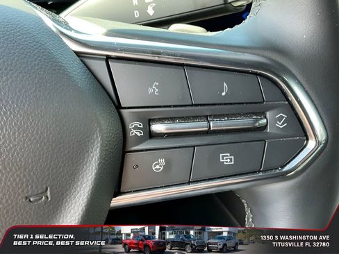 Used 2025 Chevrolet Suburban Premier RWD image 34