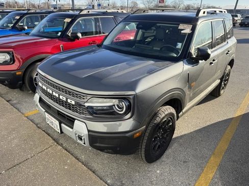Used 2025 Ford Bronco Sport Badlands image 1