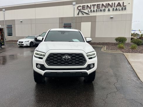 Used 2020 Toyota Tacoma TRD Off-Road AWD/4WD image 2