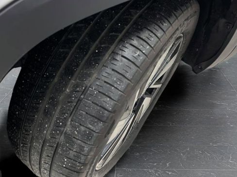 Used 2024 Volkswagen Atlas SE image 36