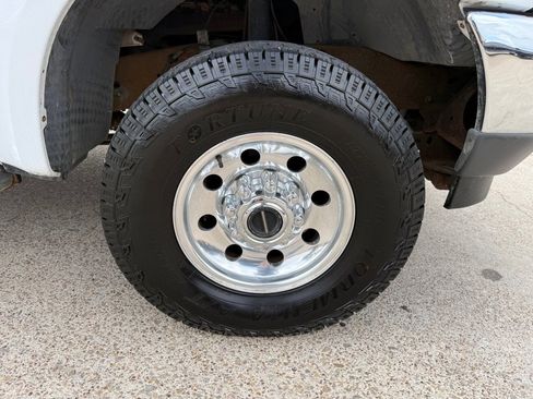 Used 2001 Ford F250 4x4 SuperCab Super Duty image 12