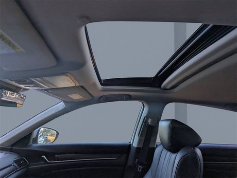 Used 2018 Honda Accord EX-L image 19