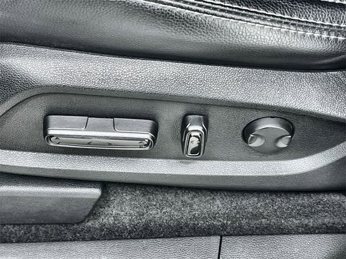 Used 2023 Honda Pilot EX-L image 13