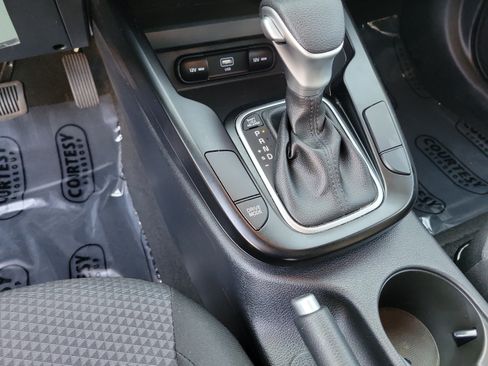 Certified 2023 Kia Soul LX w/ Option Group 015 FWD image 21