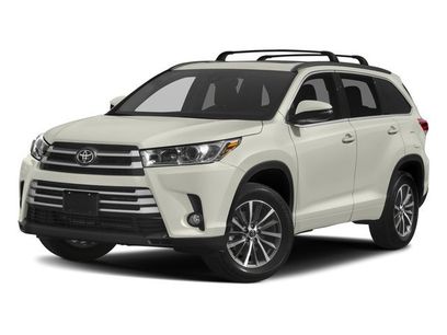 Used 2017 Toyota Highlander XLE w/ Carpet Mat Package