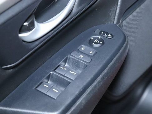 Used 2021 Honda CR-V Special Edition image 16