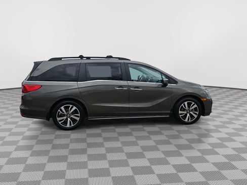 Used 2022 Honda Odyssey Touring image 9