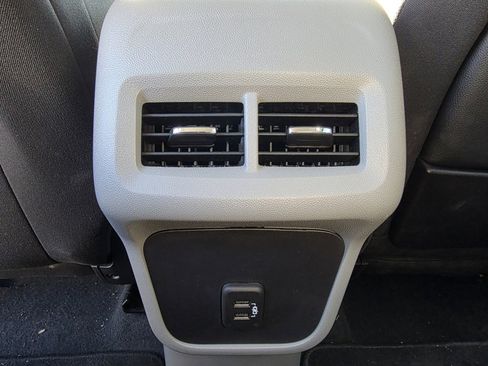 Used 2024 GMC Terrain SLE image 27