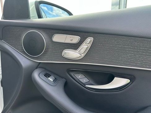 Used 2022 Mercedes-Benz GLC 300 4MATIC image 27