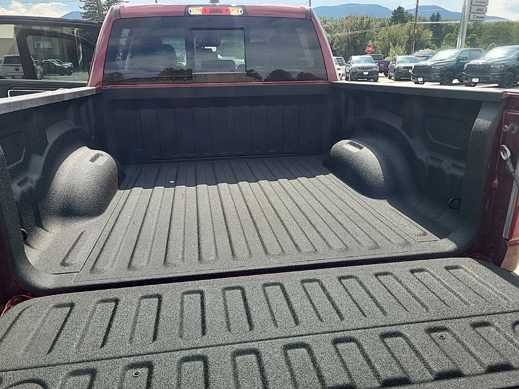Used 2021 RAM 1500 Laramie AWD/4WD image 17