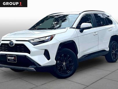 Used 2022 Toyota RAV4 SE w/ Convenience Package