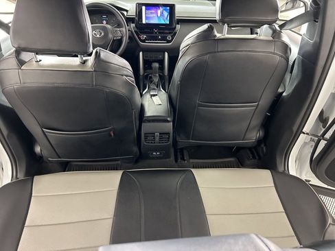 Used 2024 Toyota Corolla Cross SE image 26