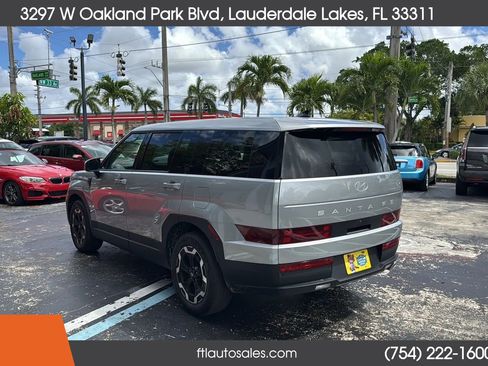 Used 2025 Hyundai Santa Fe SE image 6