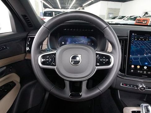 Certified 2026 Volvo XC90 B6 Plus AWD/4WD image 8