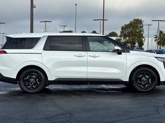 New 2026 Kia Carnival video 3