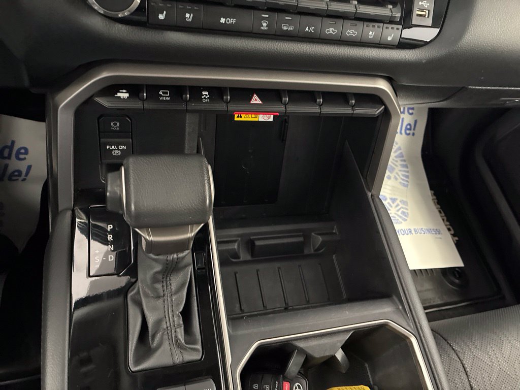 Used 2024 Toyota Tundra Limited AWD/4WD image 57