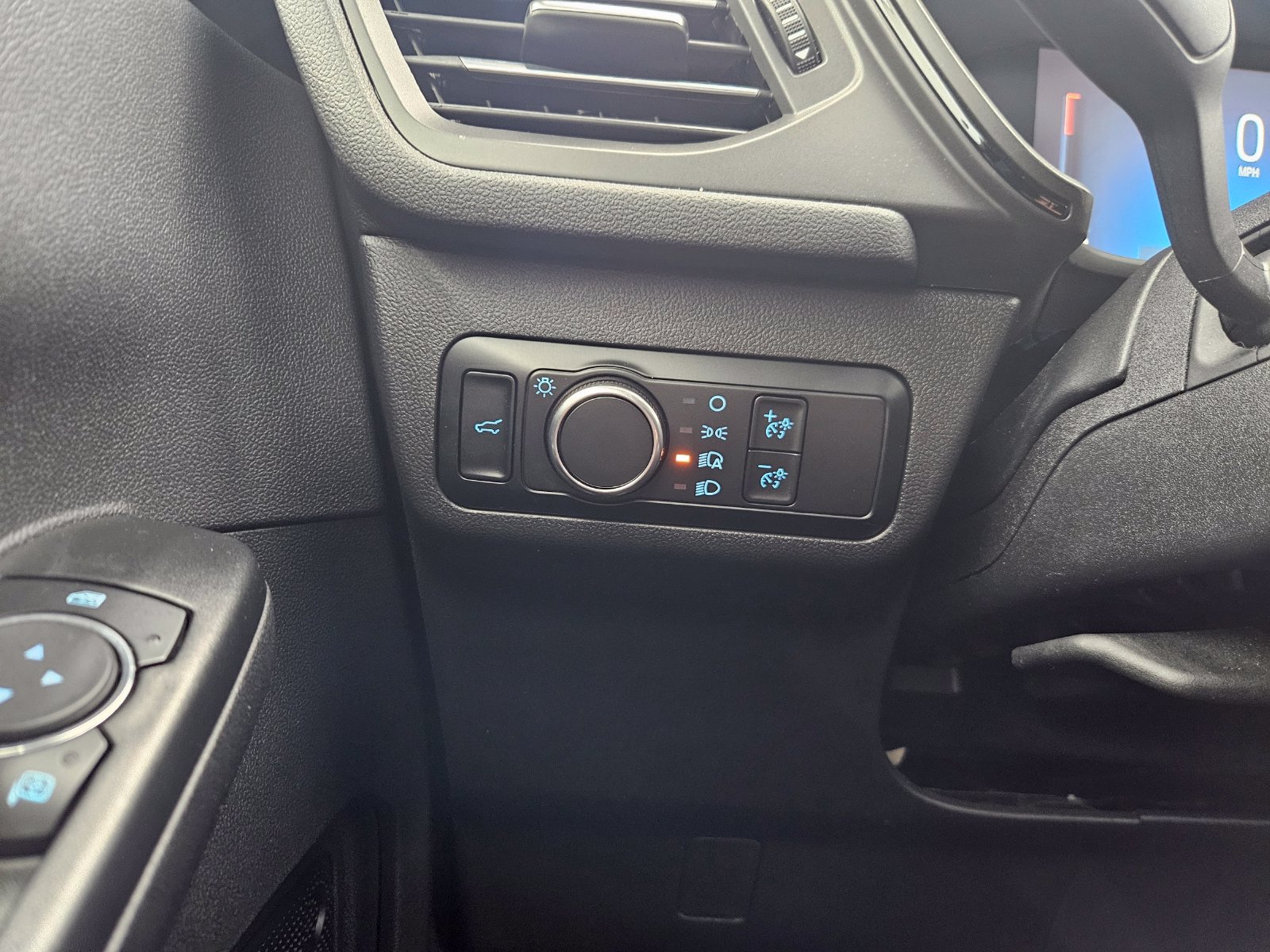Used 2024 Ford Escape ST-Line w/ Tech Pack #1 FWD image 23