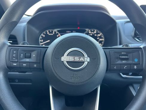 Certified 2023 Nissan Rogue SV image 25