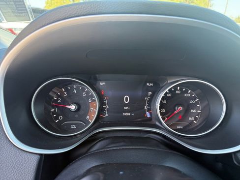 Used 2018 Jeep Compass Latitude w/ Popular Equipment Group image 19