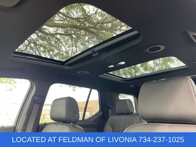 Certified 2023 Chevrolet Traverse RS w/ LPO, Floor Liner Package AWD/4WD image 19
