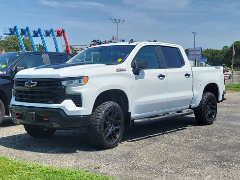 Used 2025 Chevrolet Silverado 1500 LT Trail Boss w/ Protection Package AWD/4WD image 2