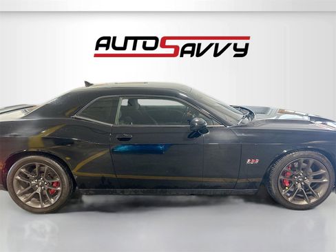 Used 2021 Dodge Challenger R/T Scat Pack w/ Driver Convenience Group image 8