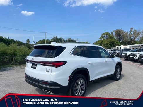 New 2026 Buick Enclave Preferred FWD image 7