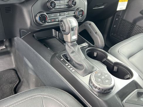 New 2025 Ford Bronco Badlands AWD/4WD image 30