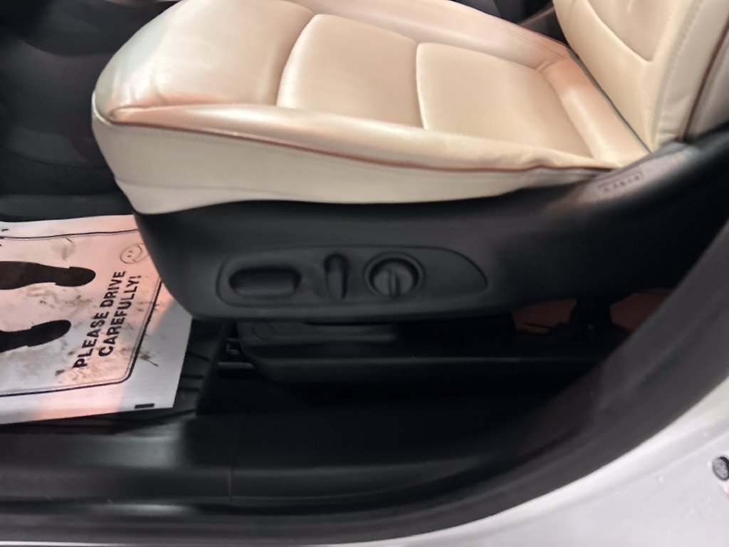 Used 2026 Buick Encore GX Avenir w/ Avenir Technology Package AWD/4WD image 13