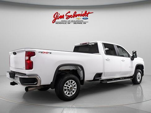 Used 2025 Chevrolet Silverado 2500 LT w/ Convenience Package image 6