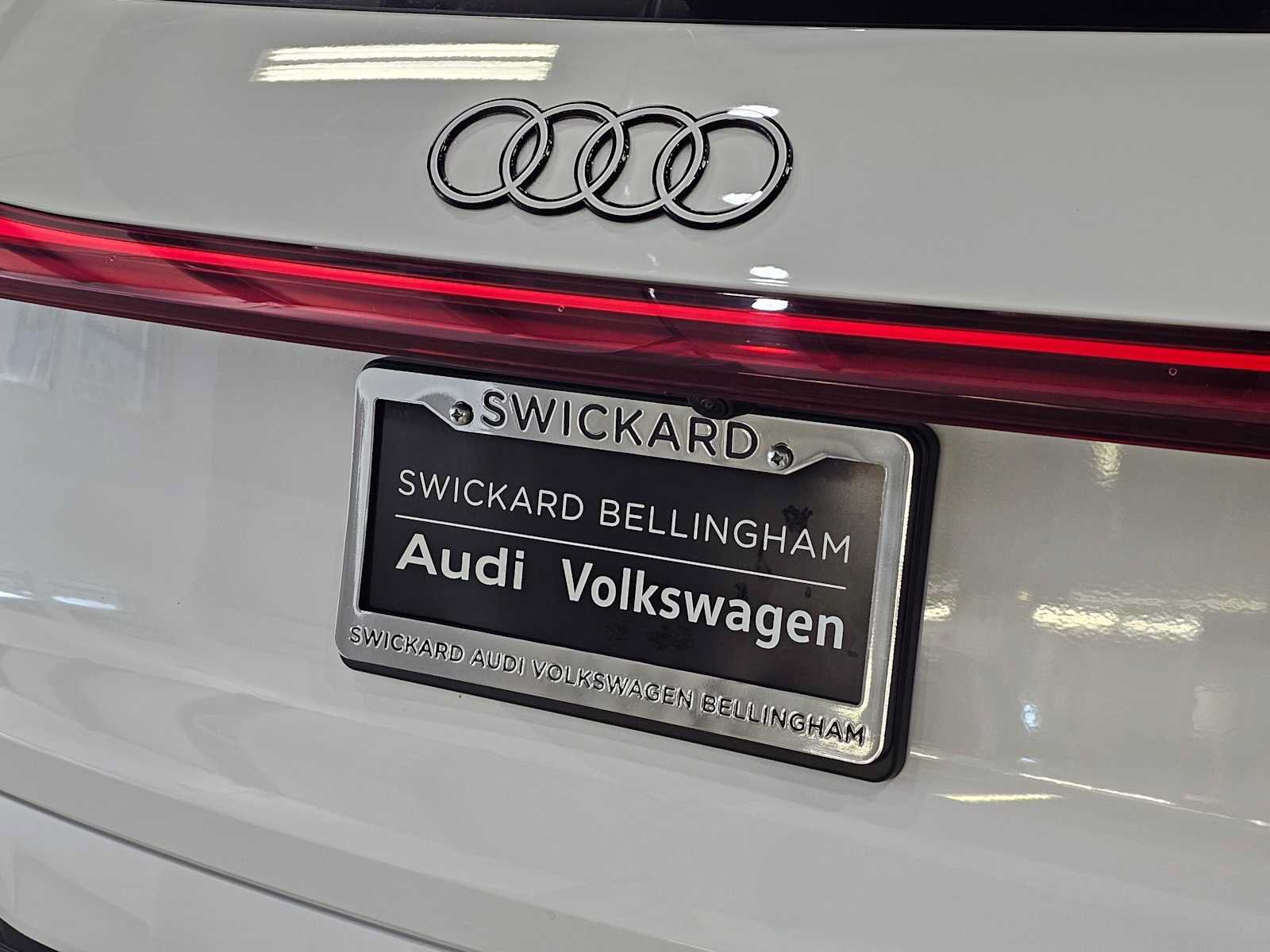 Used 2025 Audi Q5 Premium w/ Convenience Package AWD/4WD image 14