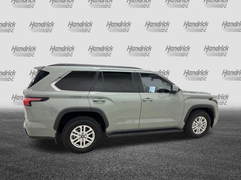 Used 2025 Toyota Sequoia SR5 w/ SR5 Premium Package AWD/4WD image 11