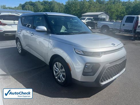 Used 2020 Kia Soul LX FWD image 2