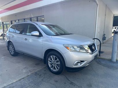 Used 2014 Nissan Pathfinder SV